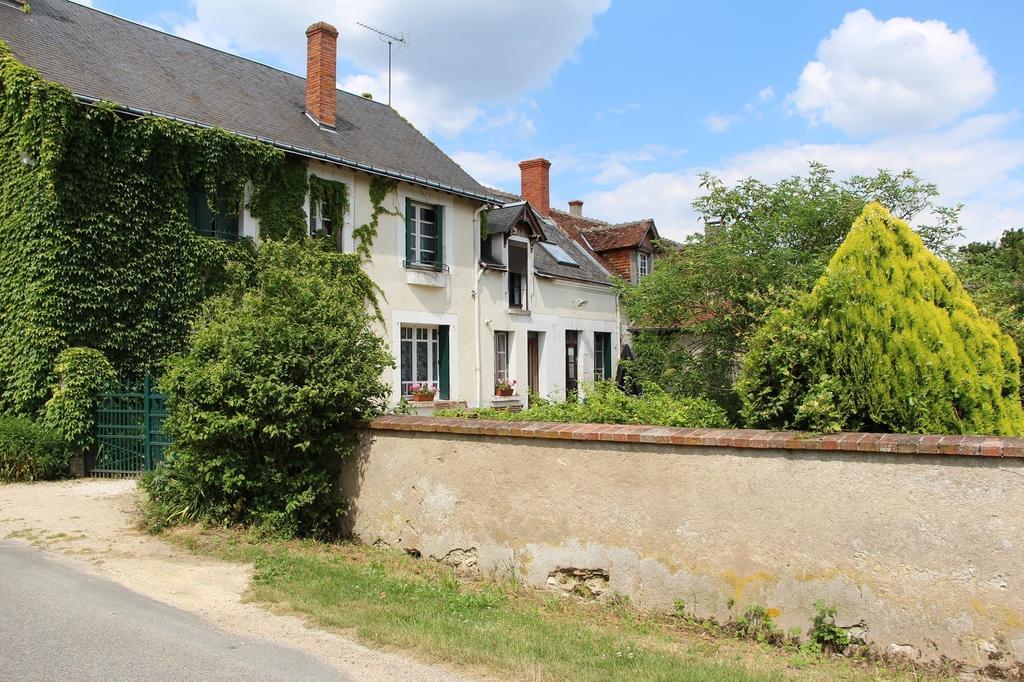 Le Clos De Chatres Oisly Buitenkant foto
